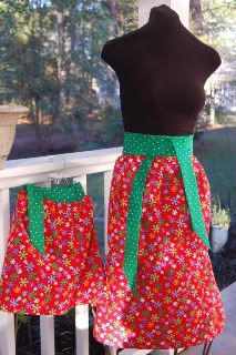 Mommy and Me Christmas Aprons<br>*Black Friday Sale 20% Off*<br>ONE DAY ONLY