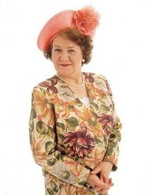 hyacinth-bucket-24840_zps62ffbf24.jpg