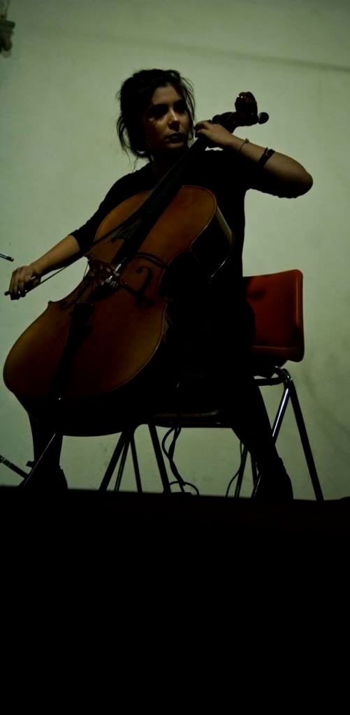 music,show,people,NANAqualunque,cello