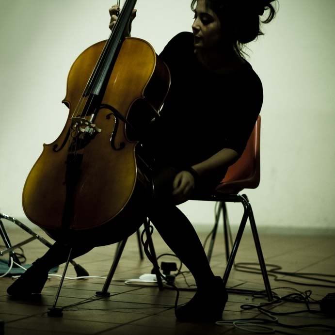 music,show,people,NANAqualunque,cello