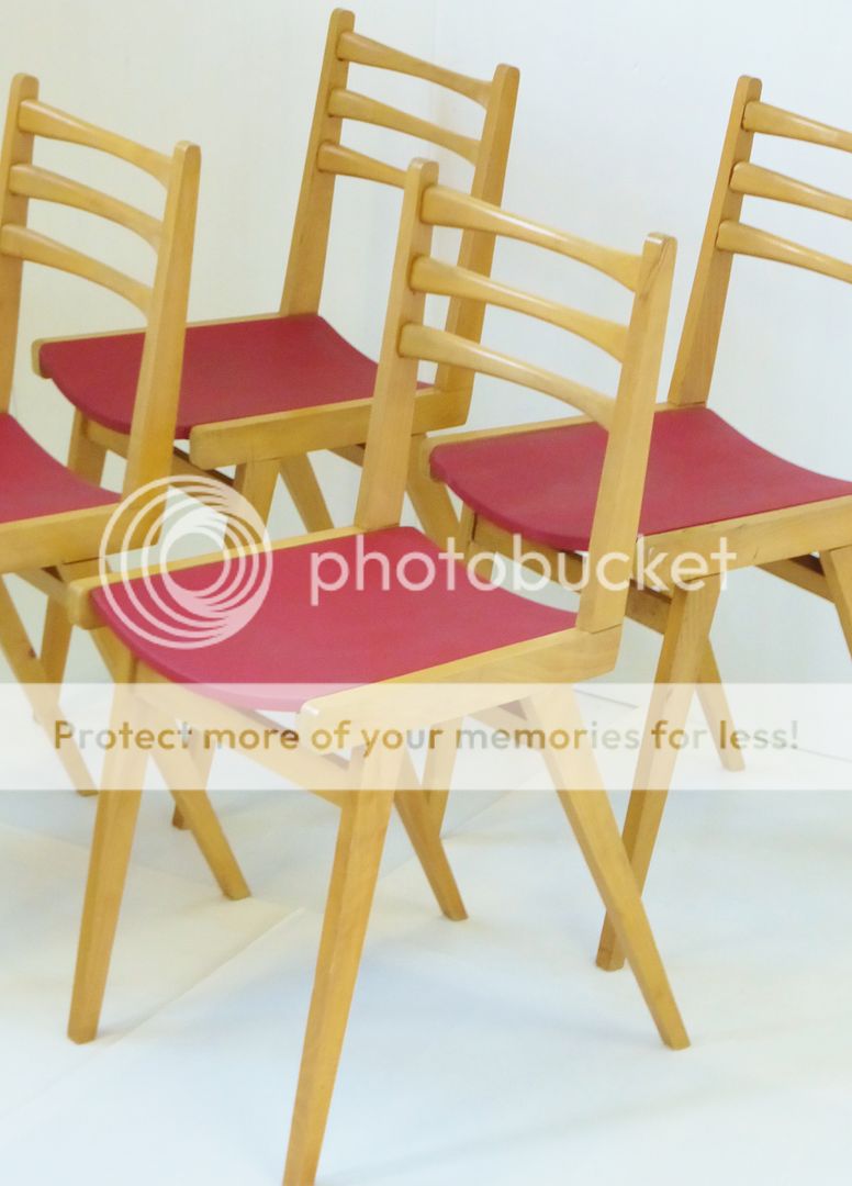  photo chairs1_zpsusinassu.jpg