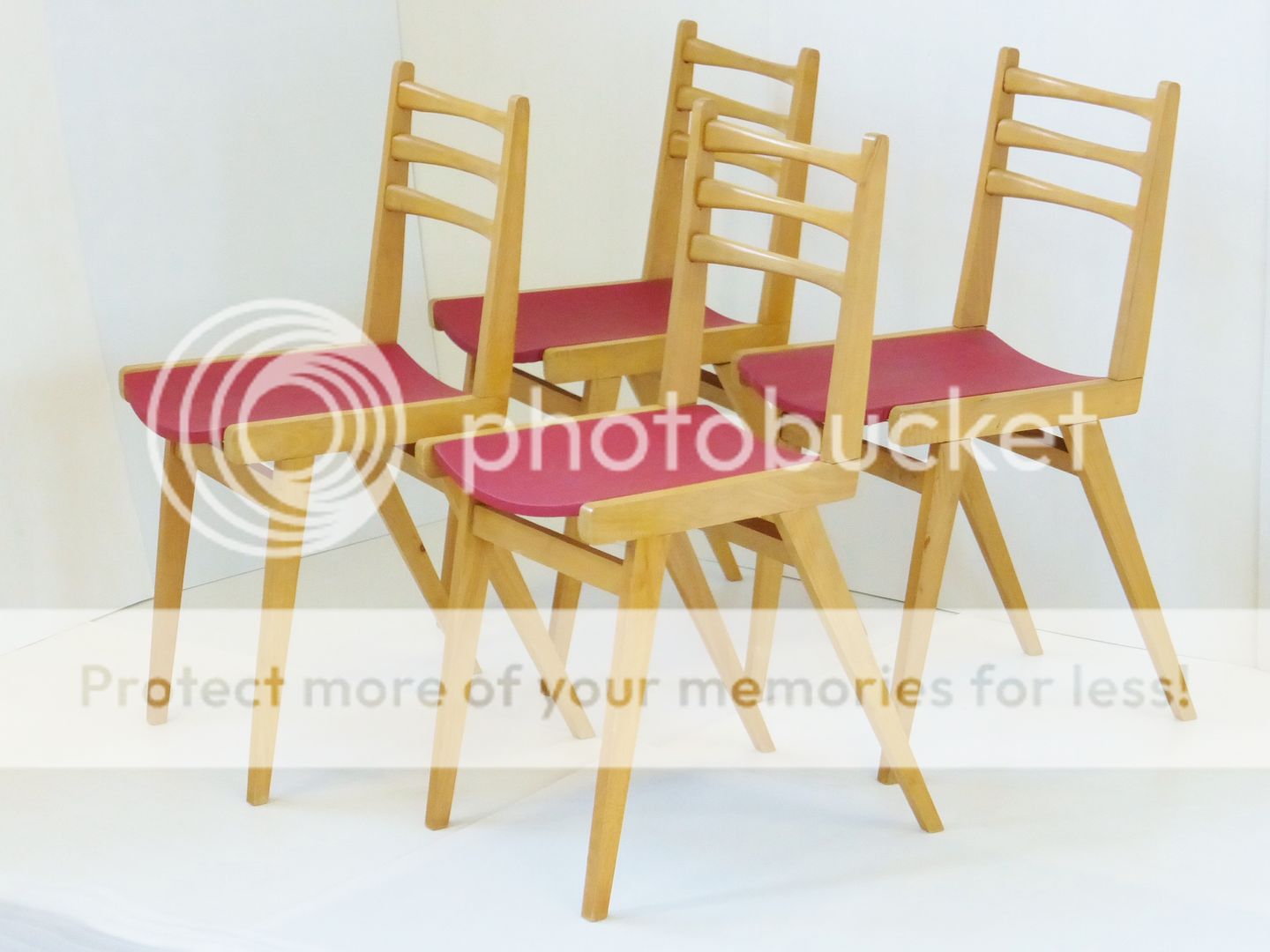  photo chairs2_zpshr3zss2f.jpg